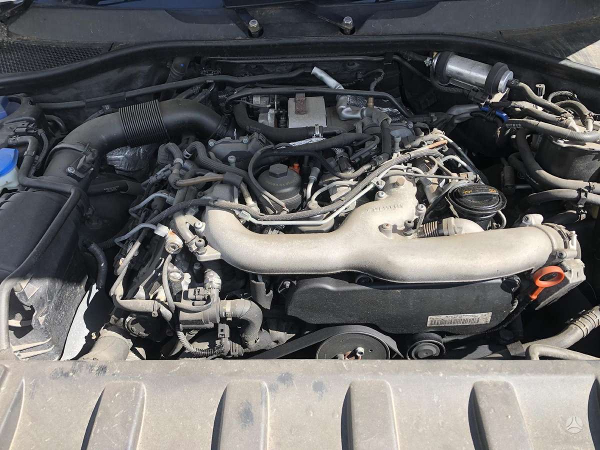 Audi Q7 for parts. S line lubos 200e