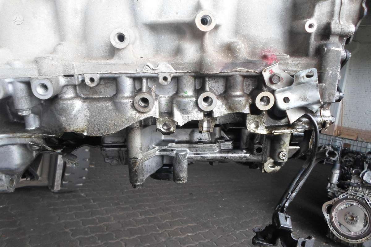 Honda Accord Variklis dalimis n22b1