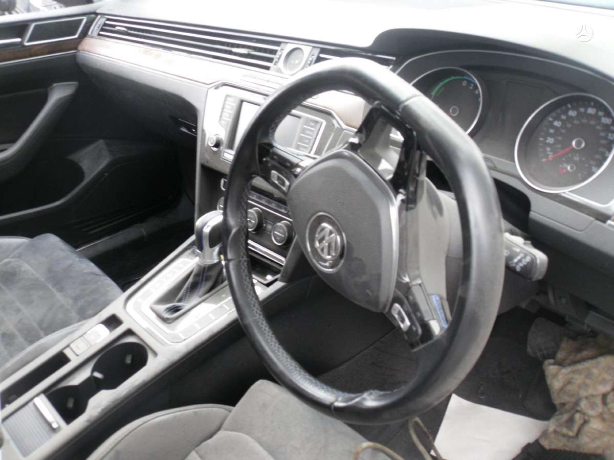 Volkswagen Passat rezerves daļās