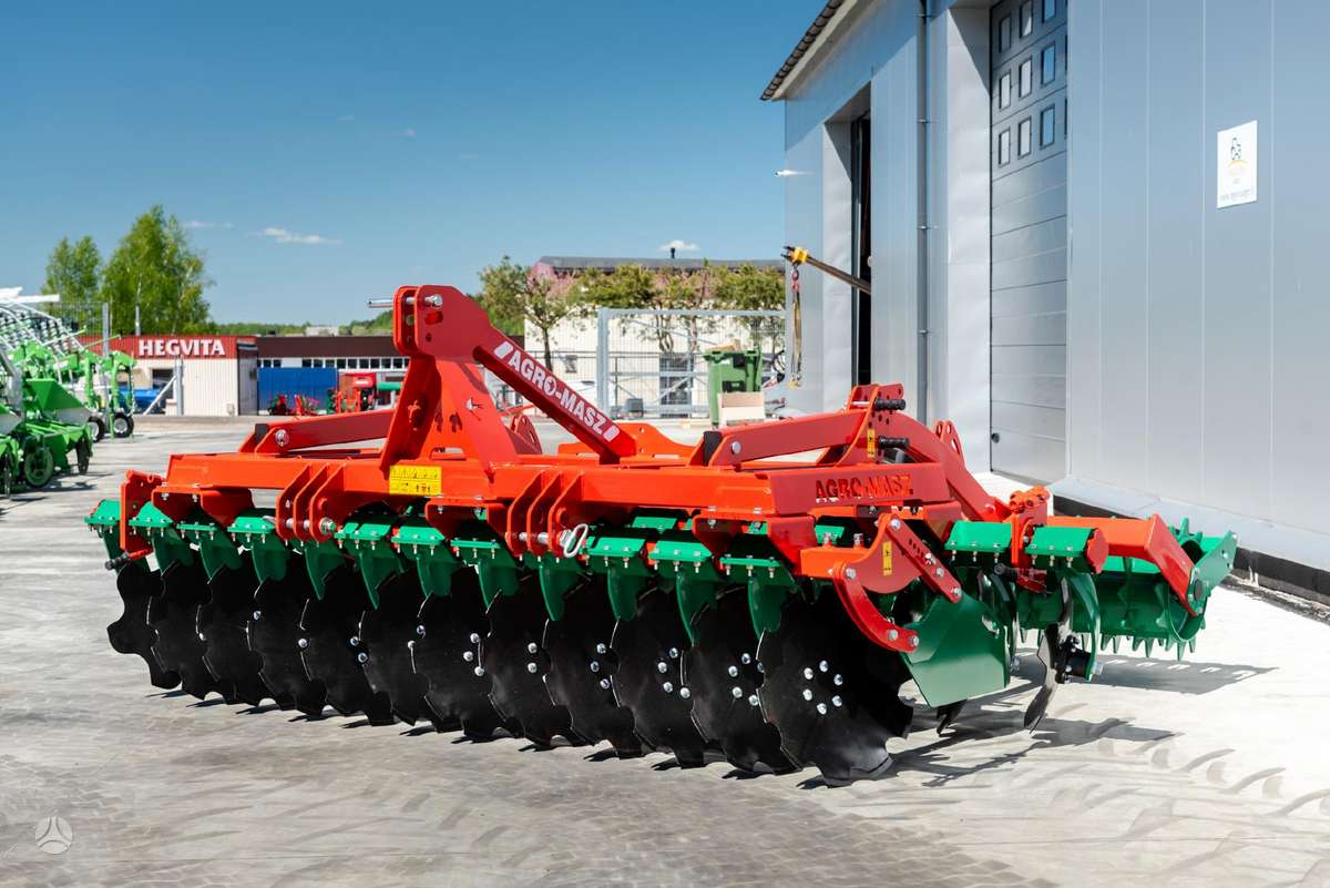 AGRO-MASZ BT30, scrapers, scrubbers