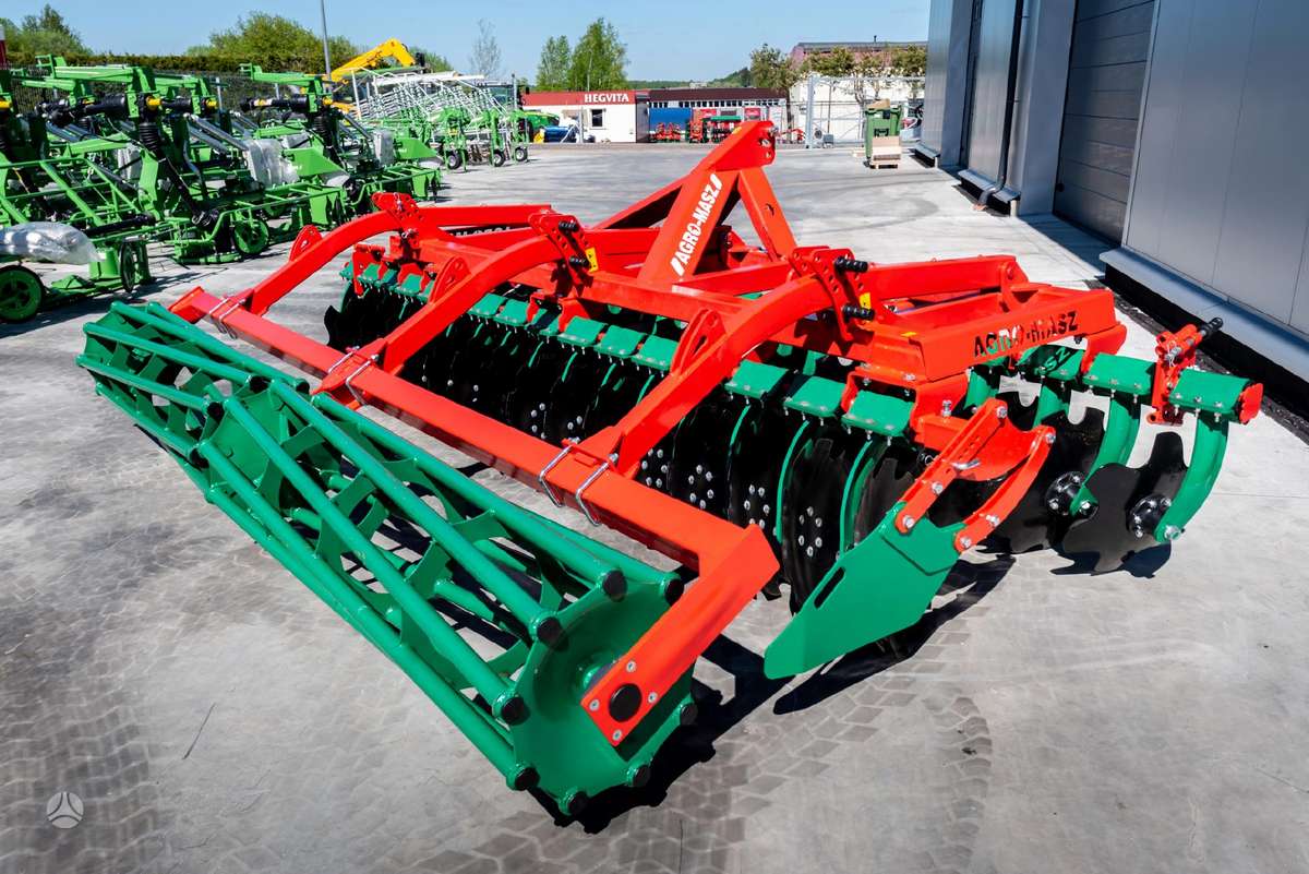 AGRO-MASZ BT40, scrapers, scrubbers