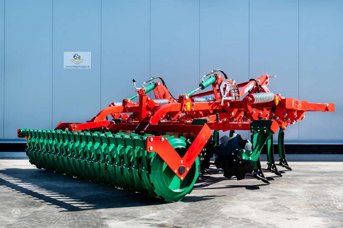 AGRO-MASZ Runner 30, скребки, скрубберы