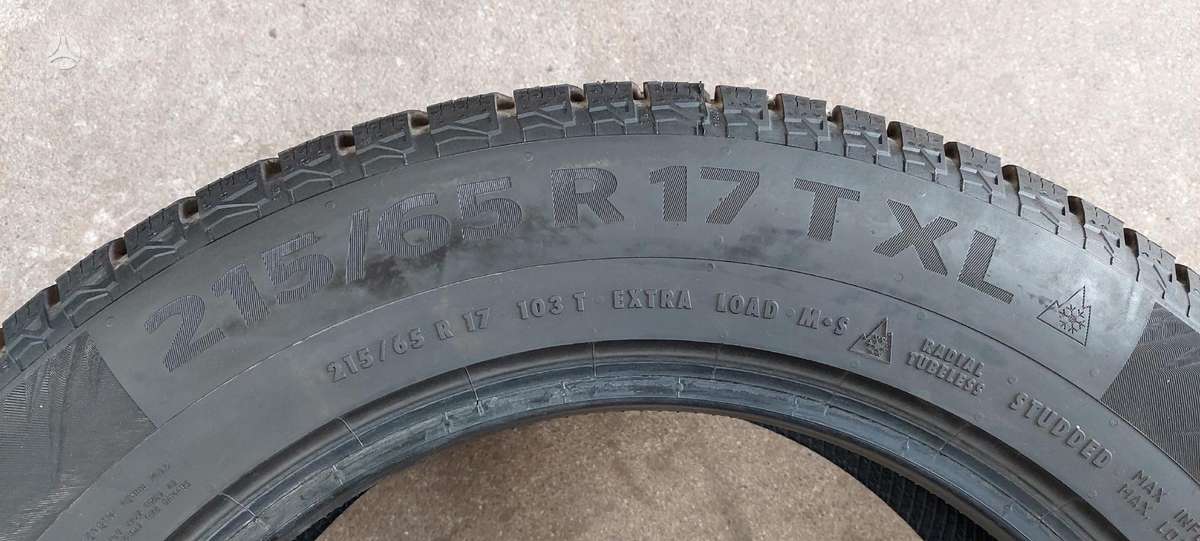 Continental, зимние 215/65 R17
