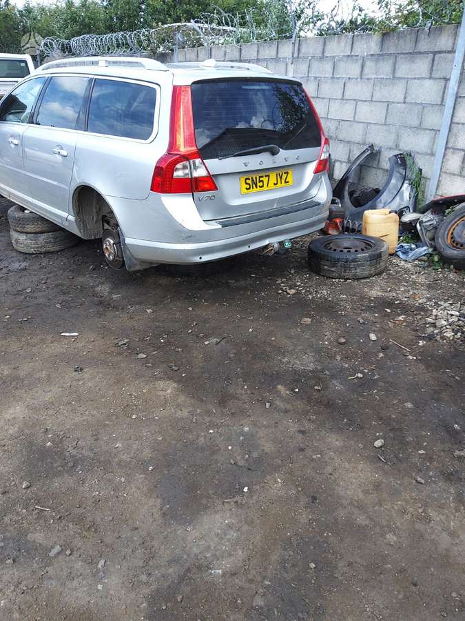 Volvo V70 rezerves daļās
