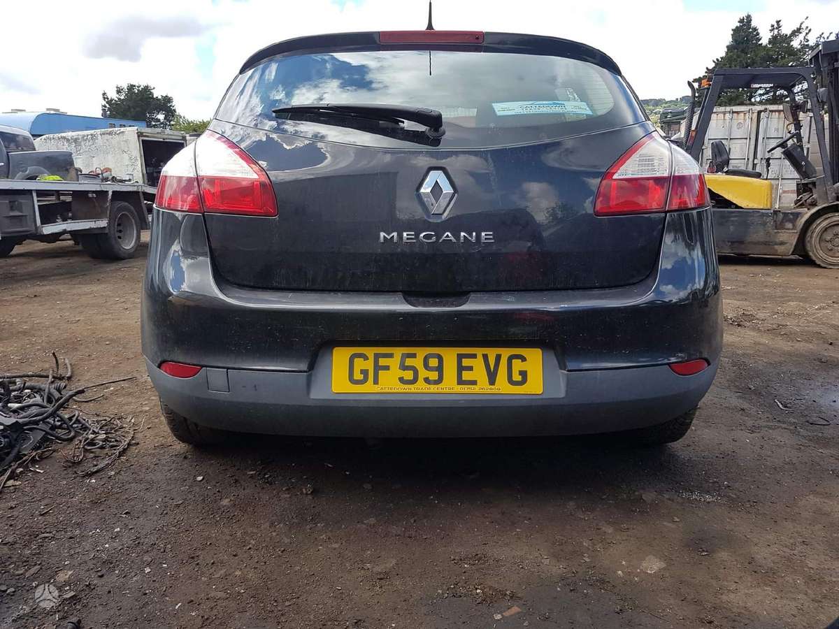 Renault Megane по частям