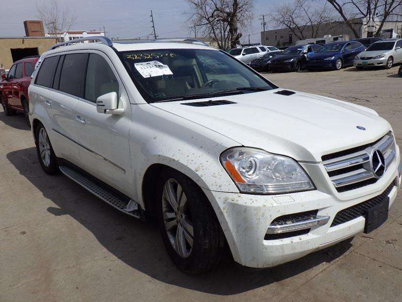 Mercedes-Benz GL450 Dalimis
