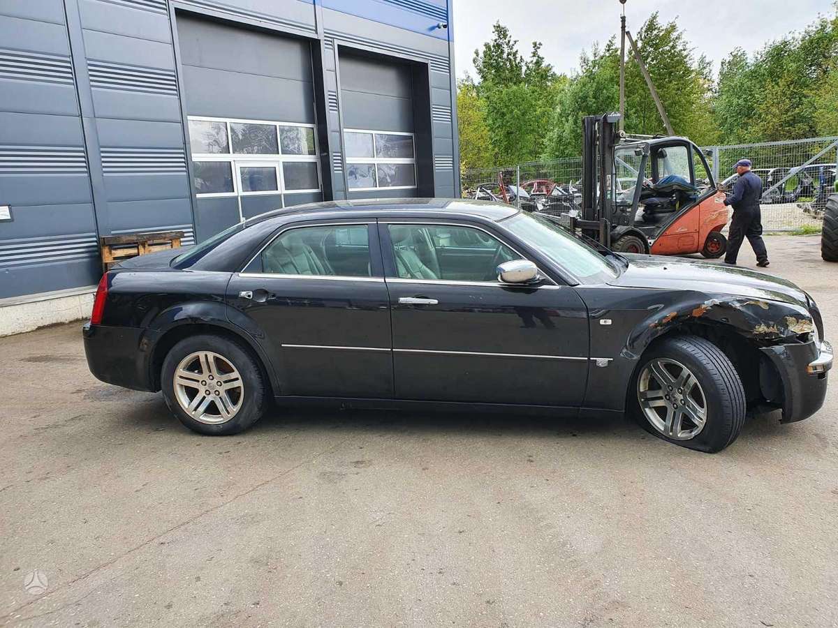 Chrysler 300C Visas mūsų dalis galite rasti https dalys lt mūsų adresas ga