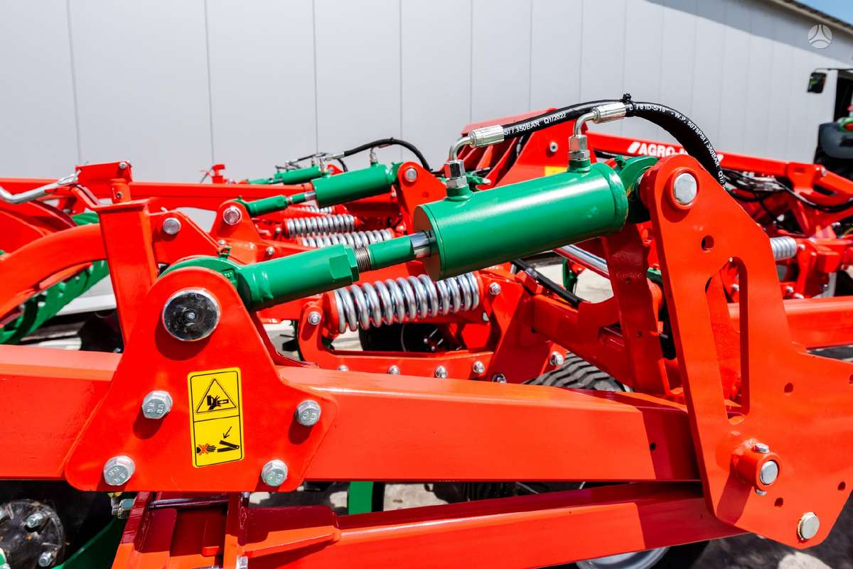AGRO-MASZ Runner X4, скребки, скрубберы
