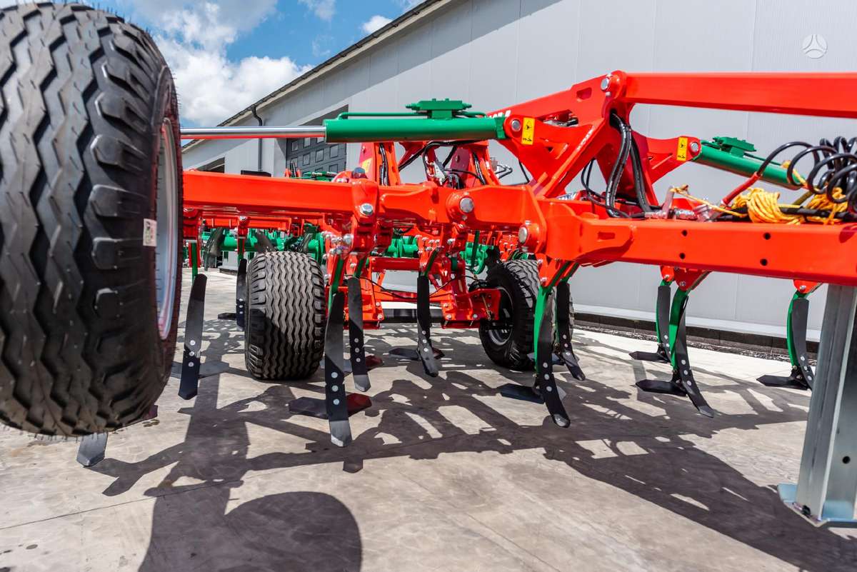 AGRO-MASZ Runner X4, скребки, скрубберы