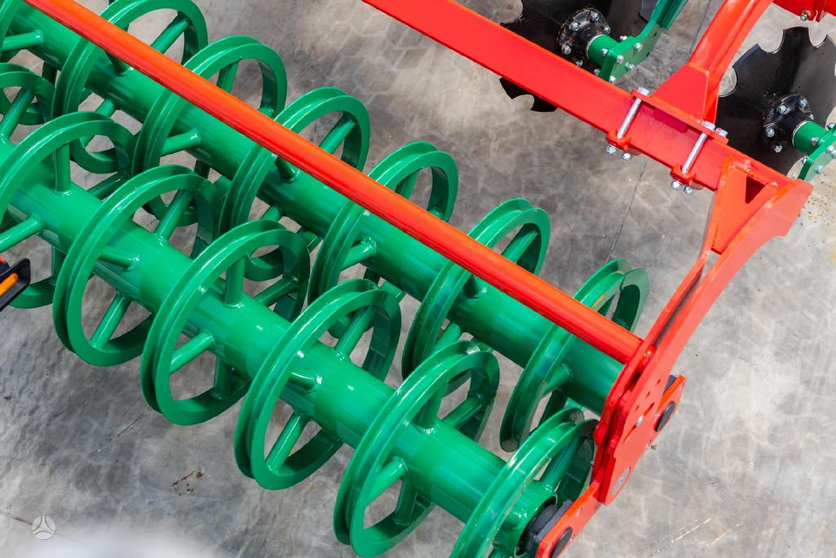 AGRO-MASZ Runner X4, скребки, скрубберы