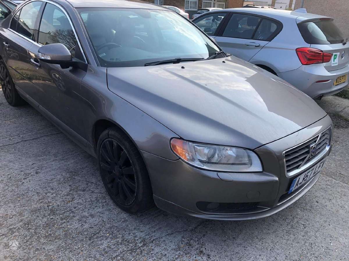 Volvo S80