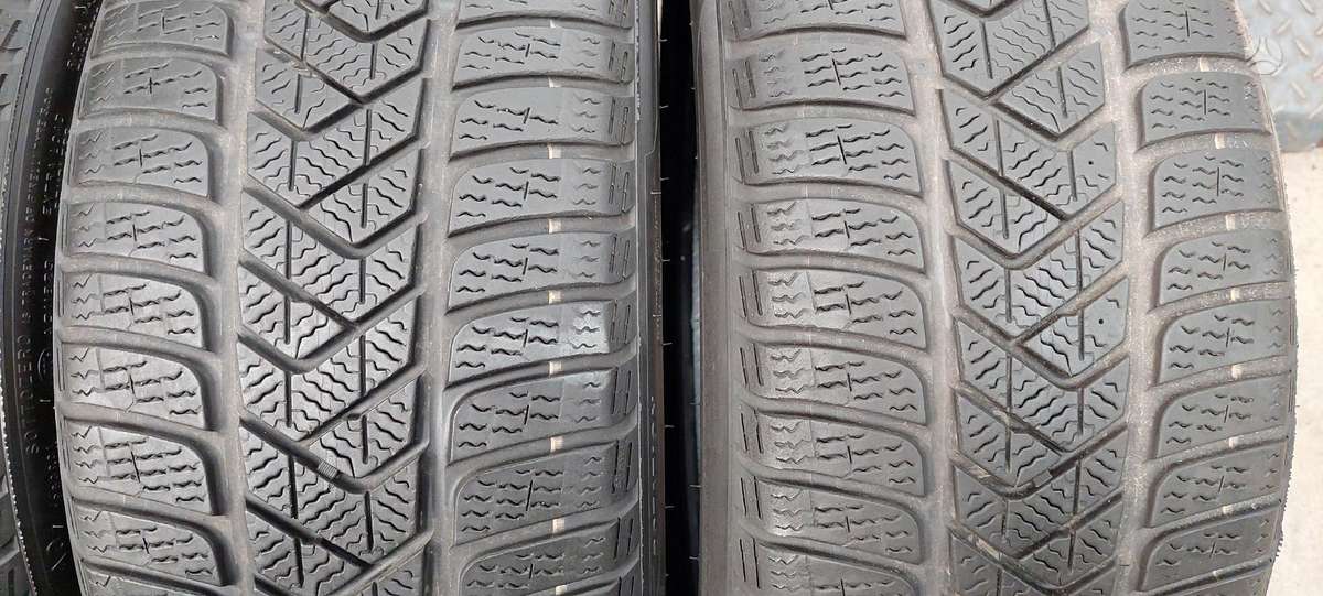 Pirelli, зимние 225/40 R18