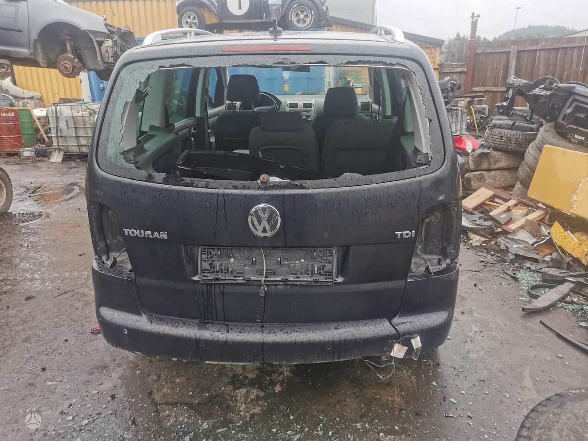 Volkswagen Touran по частям