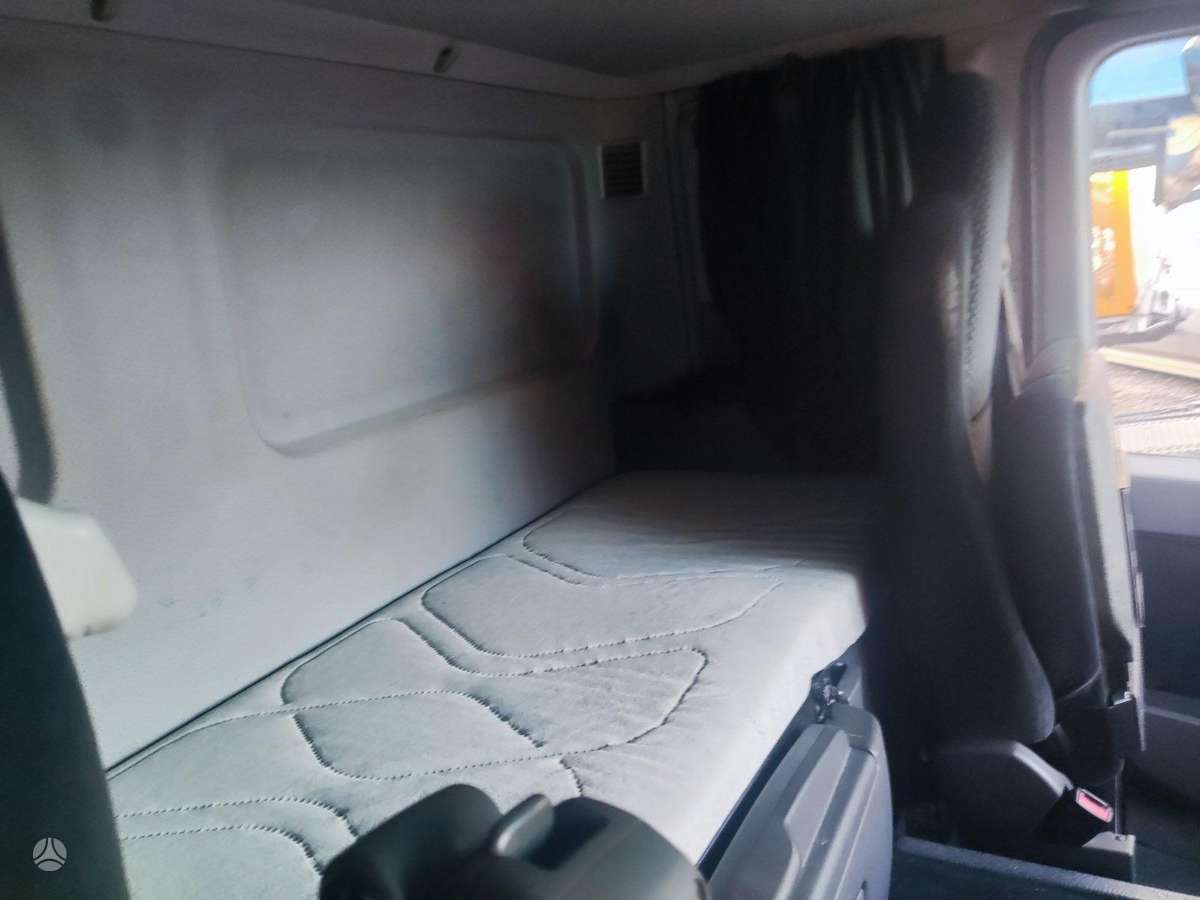 Mercedes-Benz Actros 2241, single sleeper