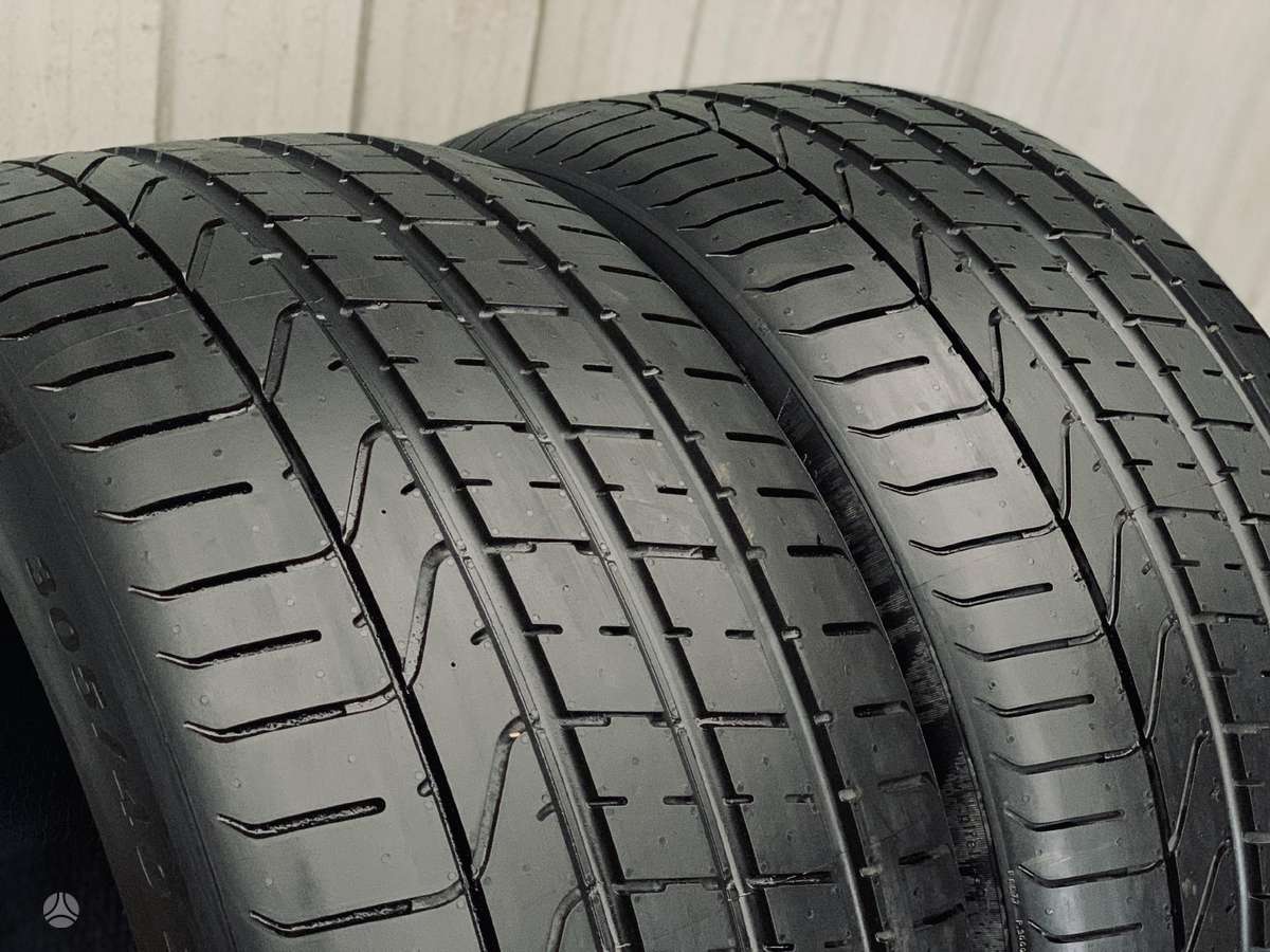 Pirelli PZero, summer 305/40 R20