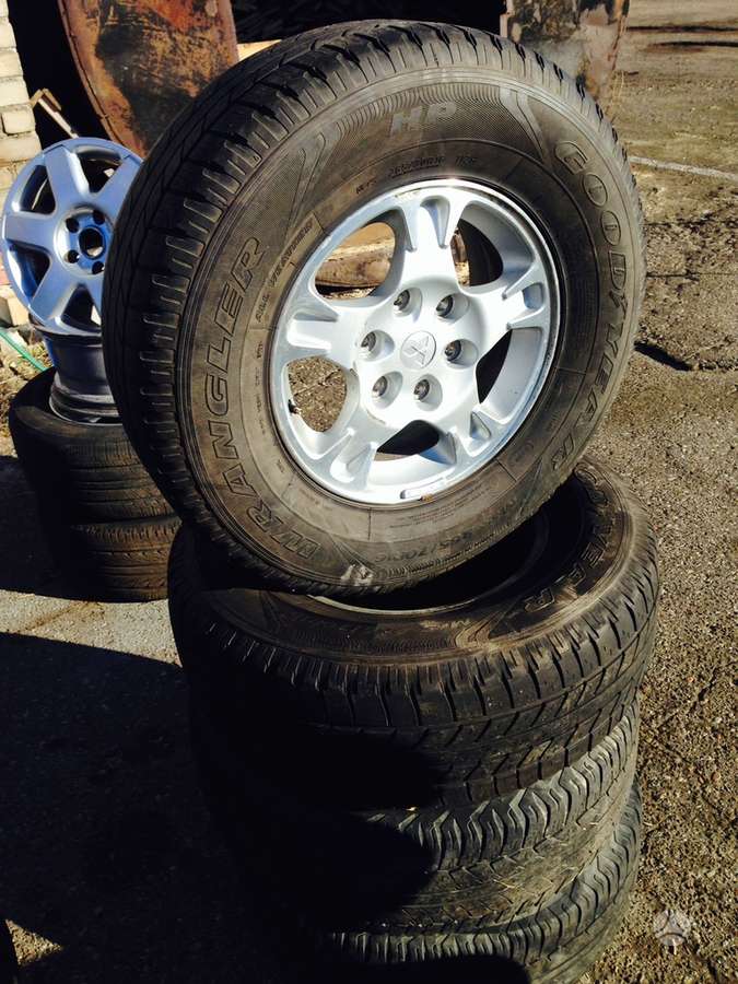Mitsubishi, lengvojo lydinio, R16