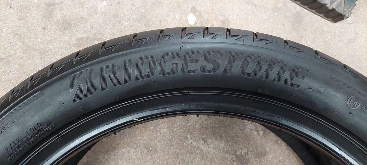 Bridgestone, летние 225/45 R18