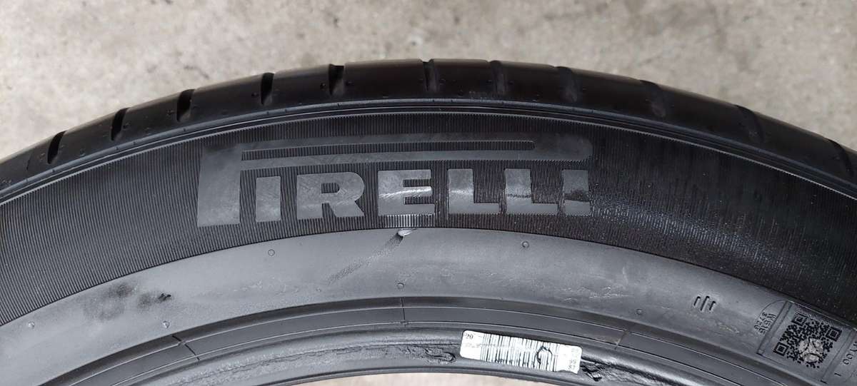 Pirelli, summer 305/40 R20