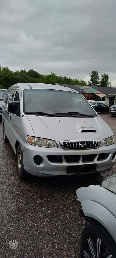 Hyundai H-1, cargo vans