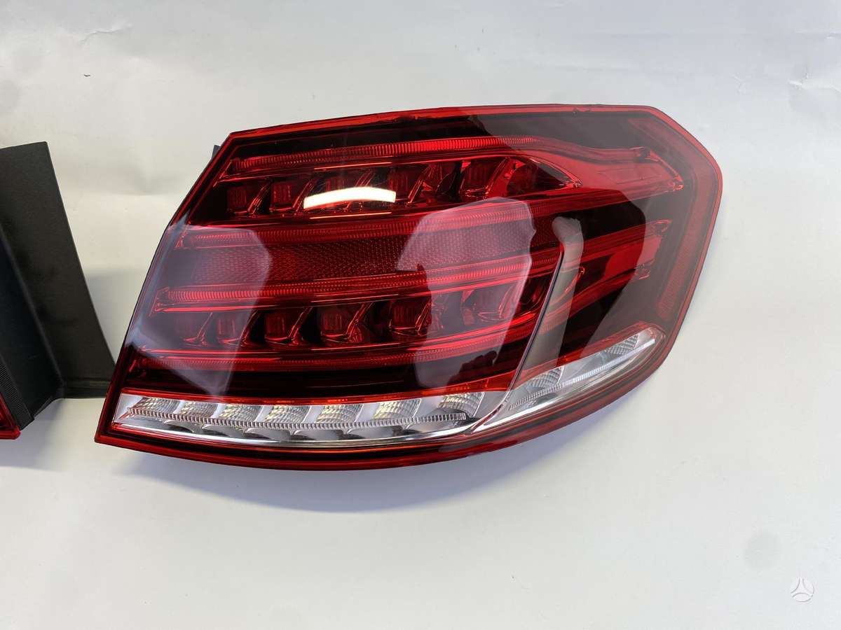 Mercedes-Benz E klasė žibintai