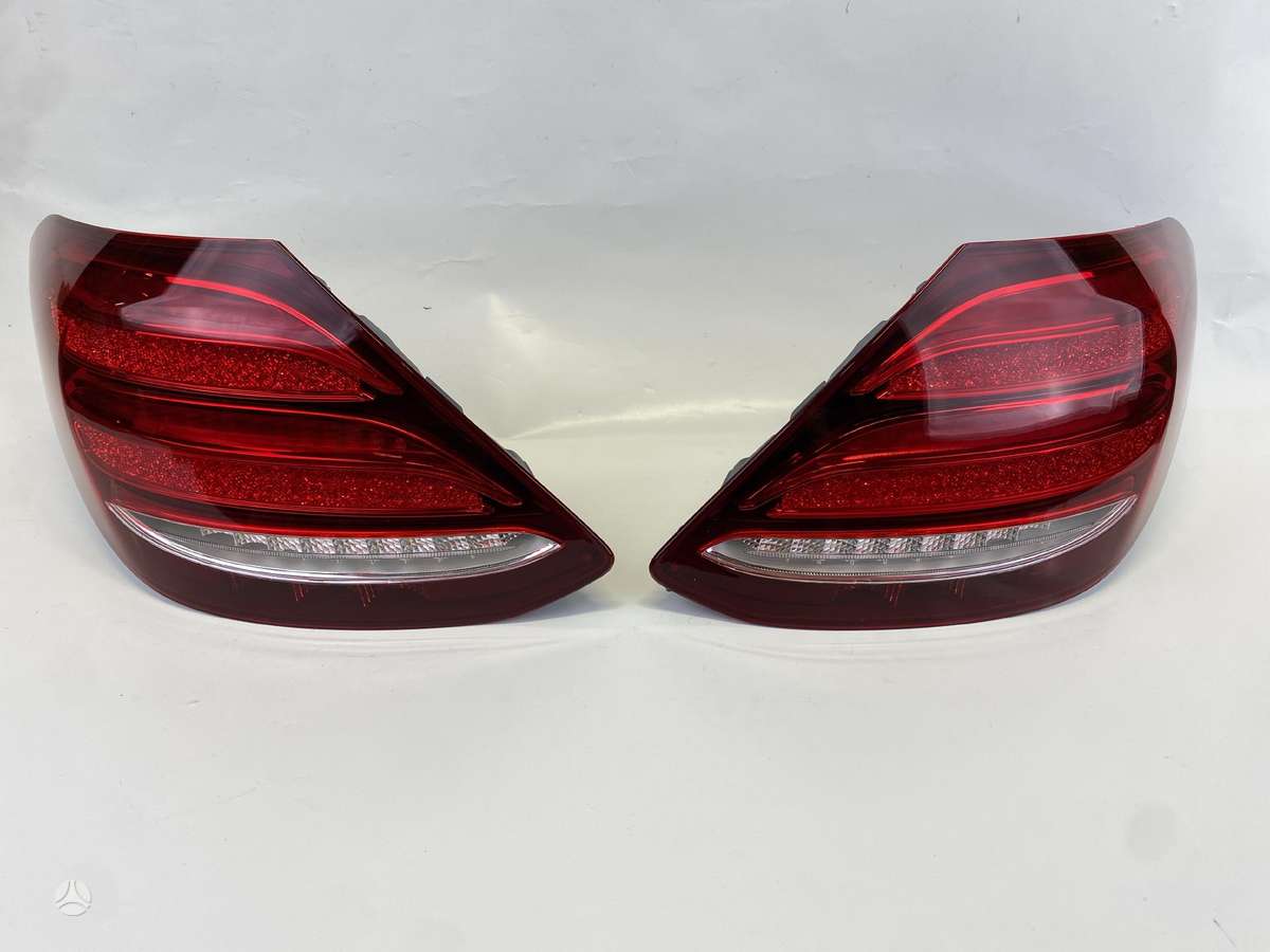 Mercedes-Benz E klasė lights