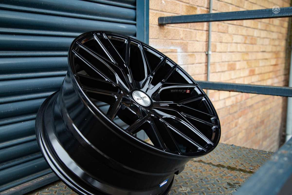 RIVIERA RV130 Gloss Black, легкосплавные , R22