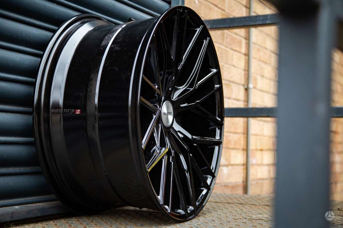 RIVIERA RV130 Gloss Black, легкосплавные , R22
