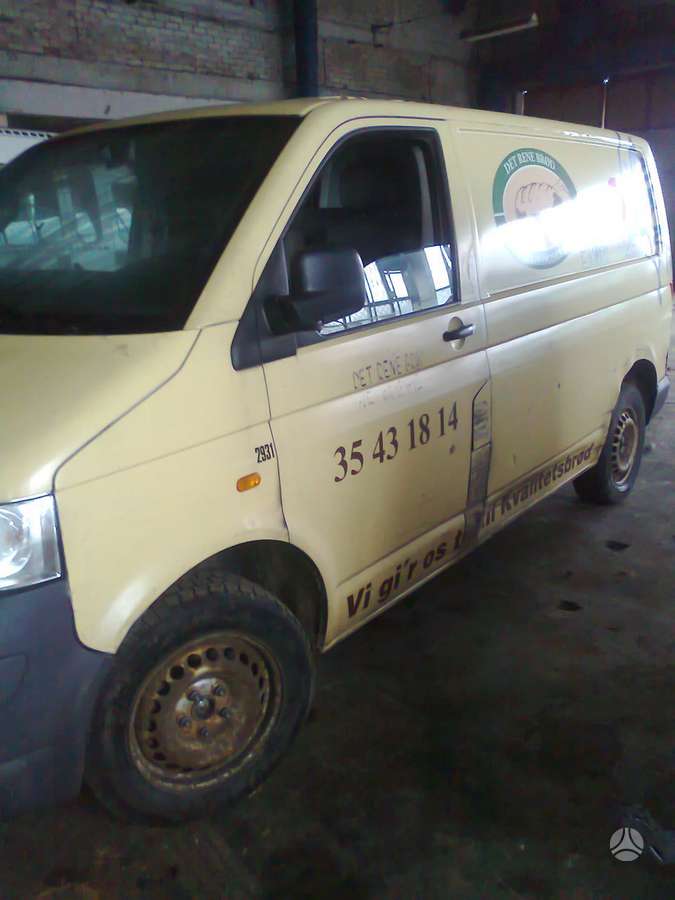 Volkswagen TRANSPORTER T5, preču