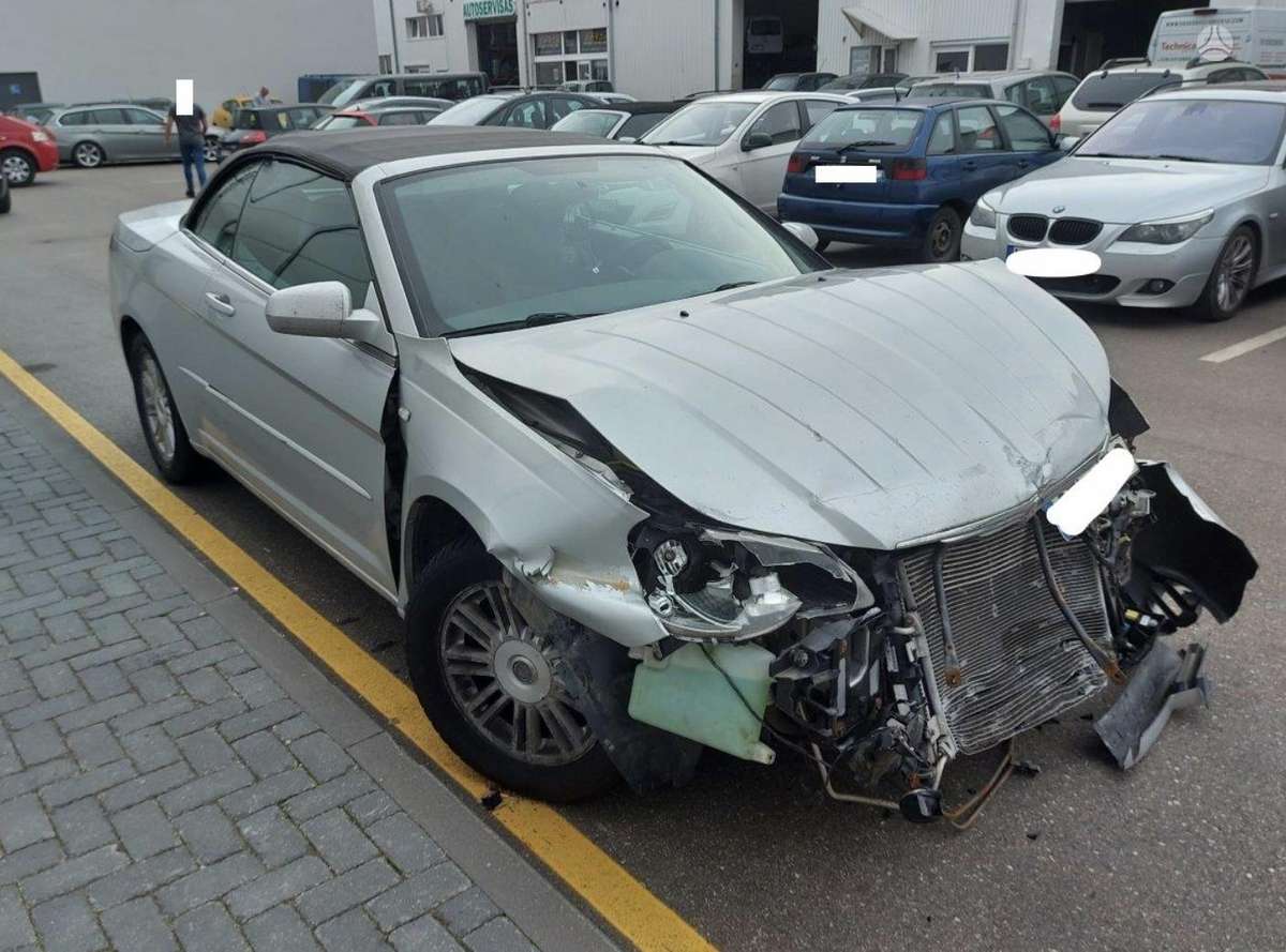 Chrysler Sebring for parts