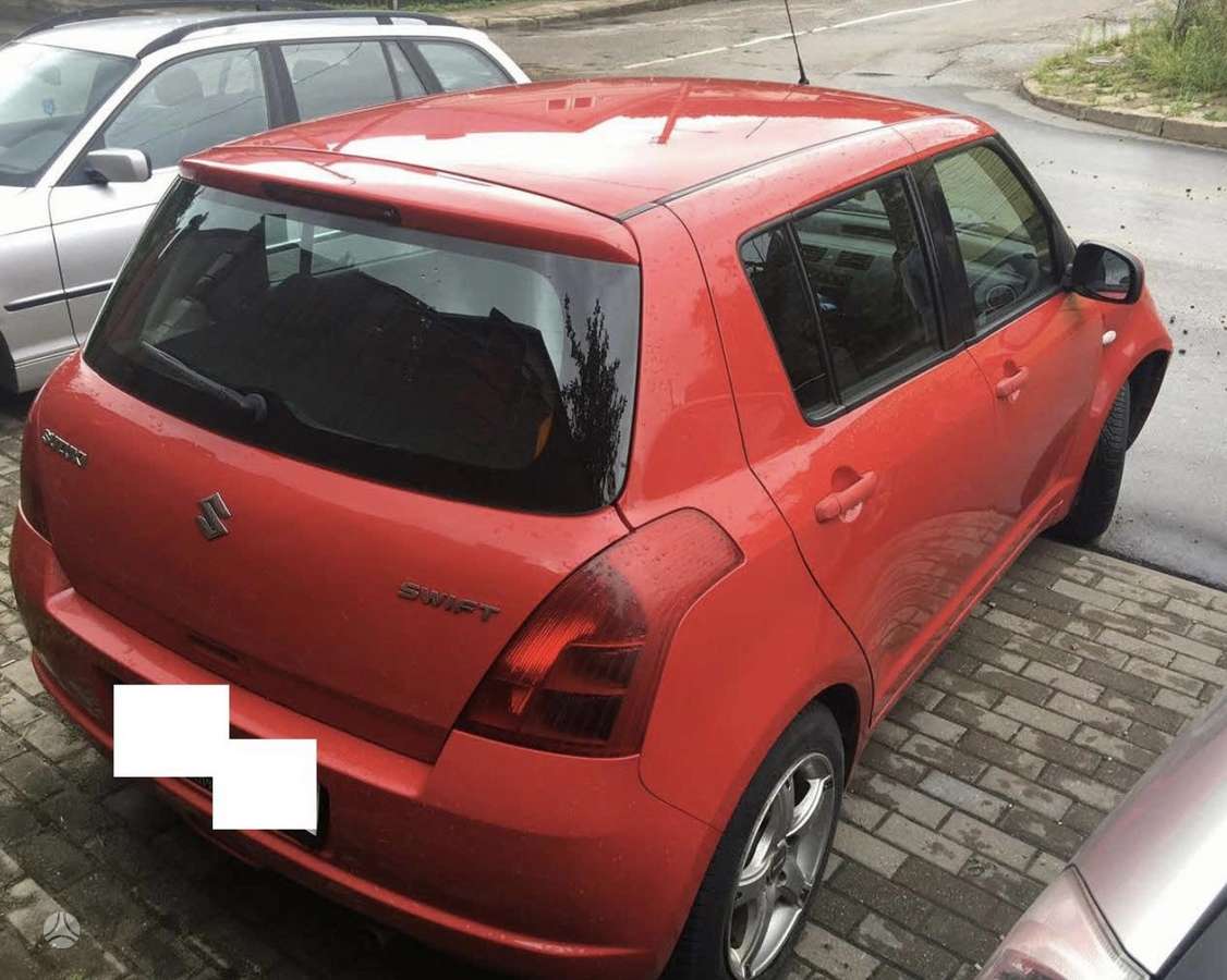 Suzuki Swift dalimis