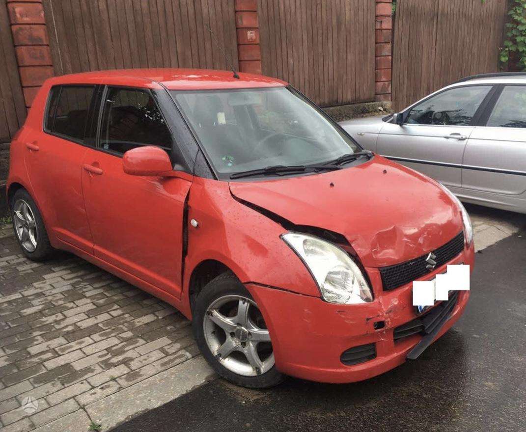 Suzuki Swift dalimis