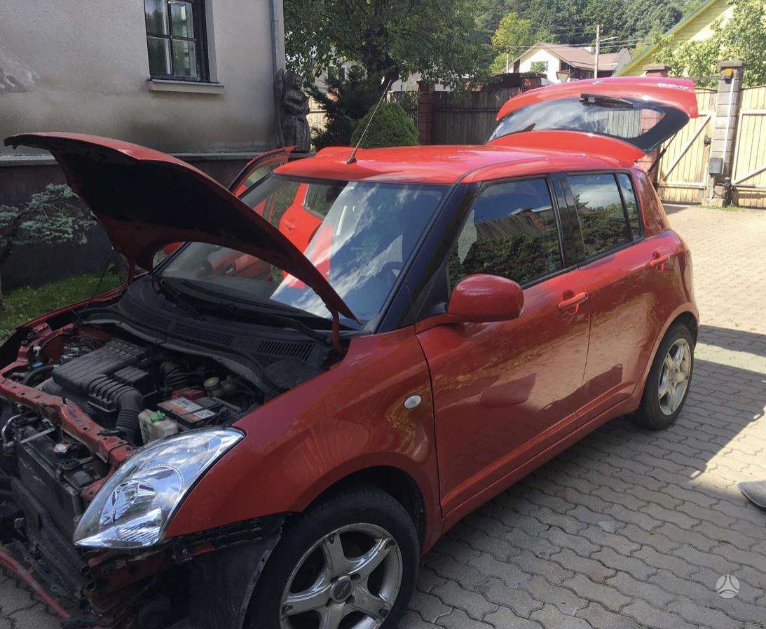 Suzuki Swift dalimis