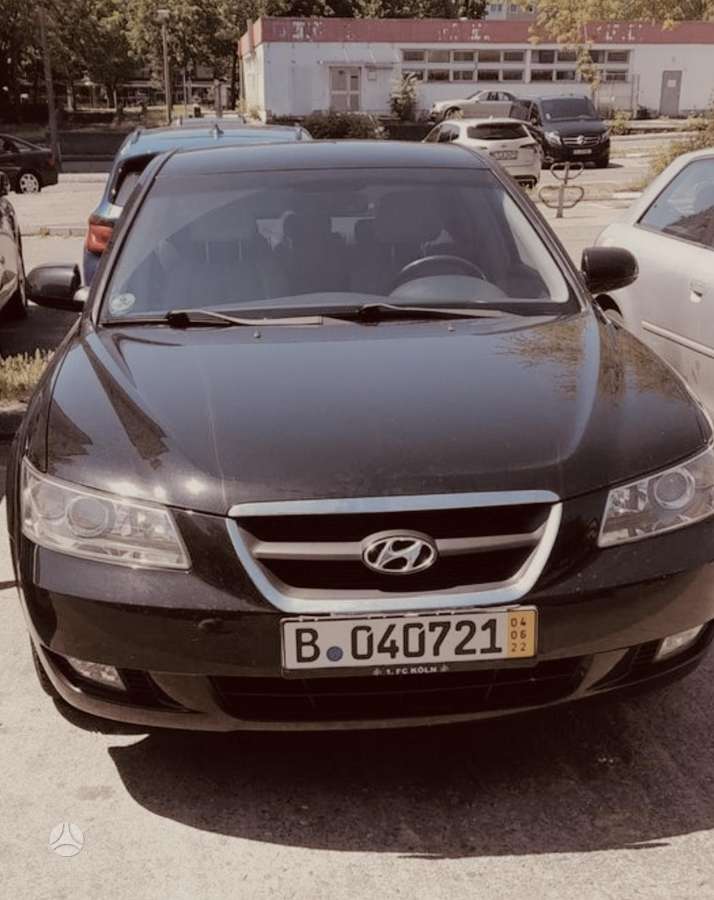 Hyundai Sonata for parts