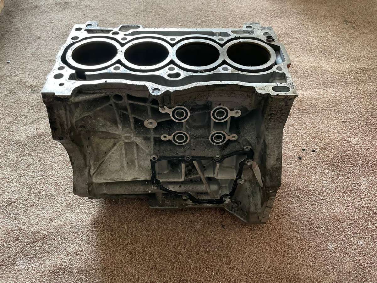 Volkswagen Polo, 04E103023BE, engine block