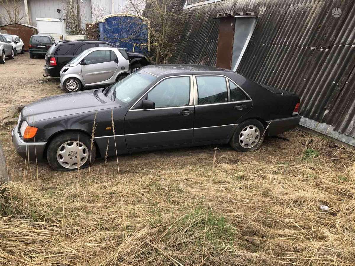 Mercedes-Benz S320