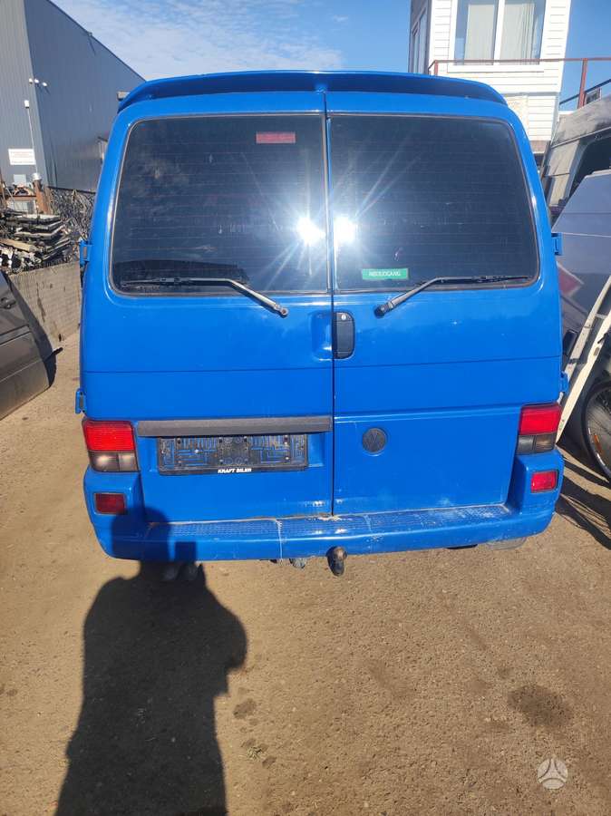 Volkswagen Caravelle, passenger vans