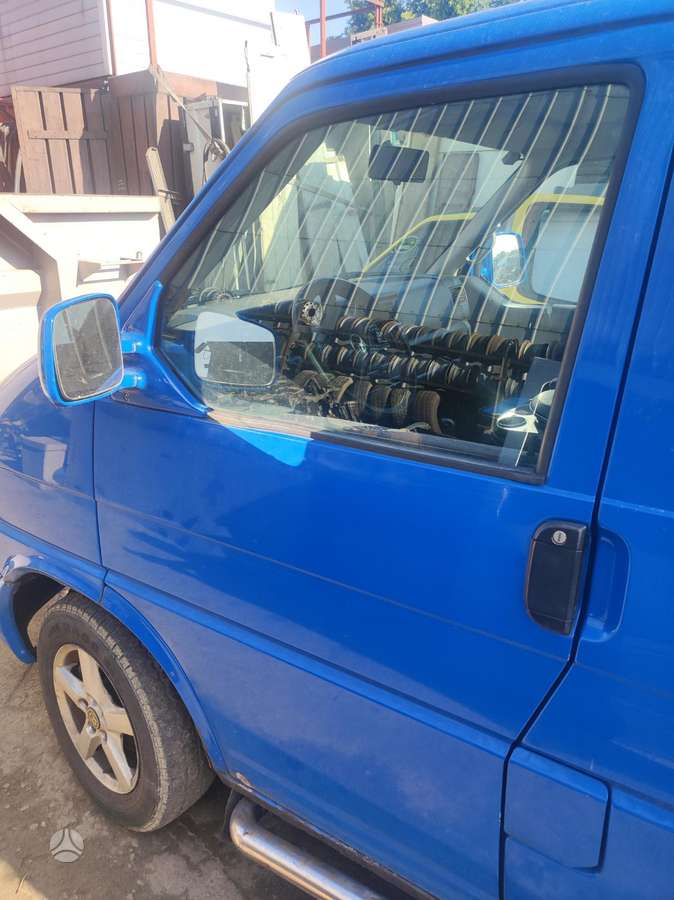 Volkswagen Caravelle, passenger vans