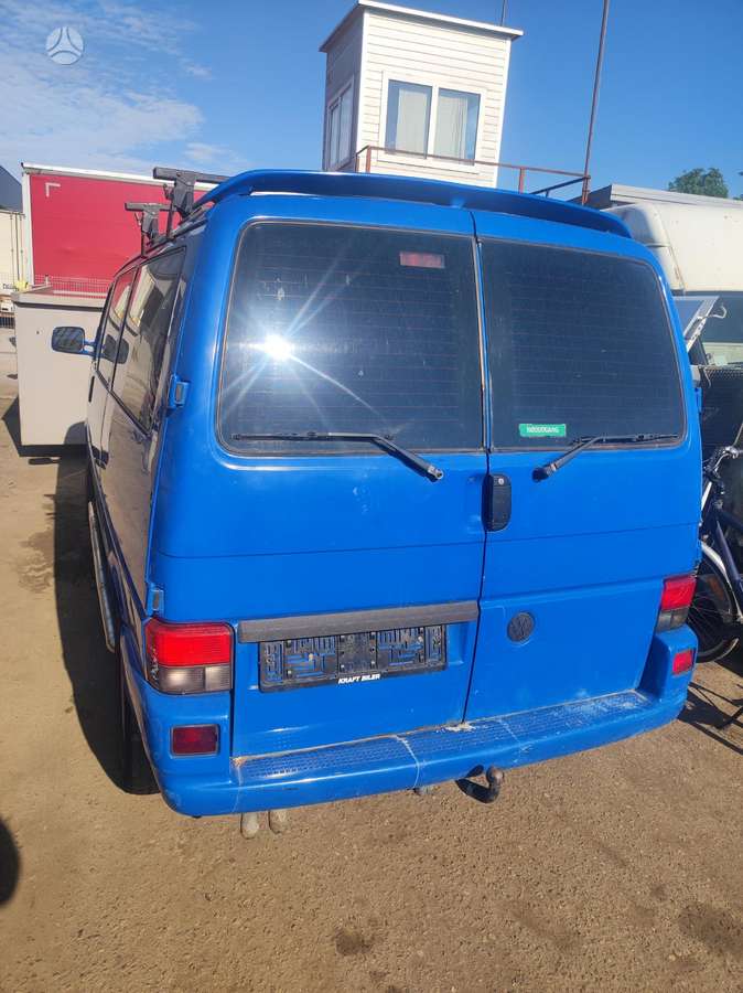 Volkswagen Caravelle, passenger vans