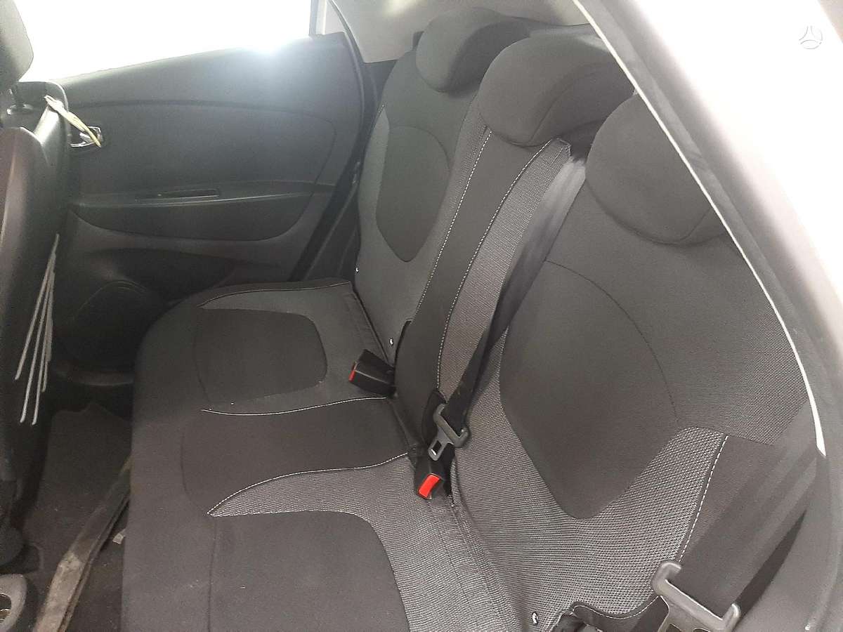 Renault Captur по частям
