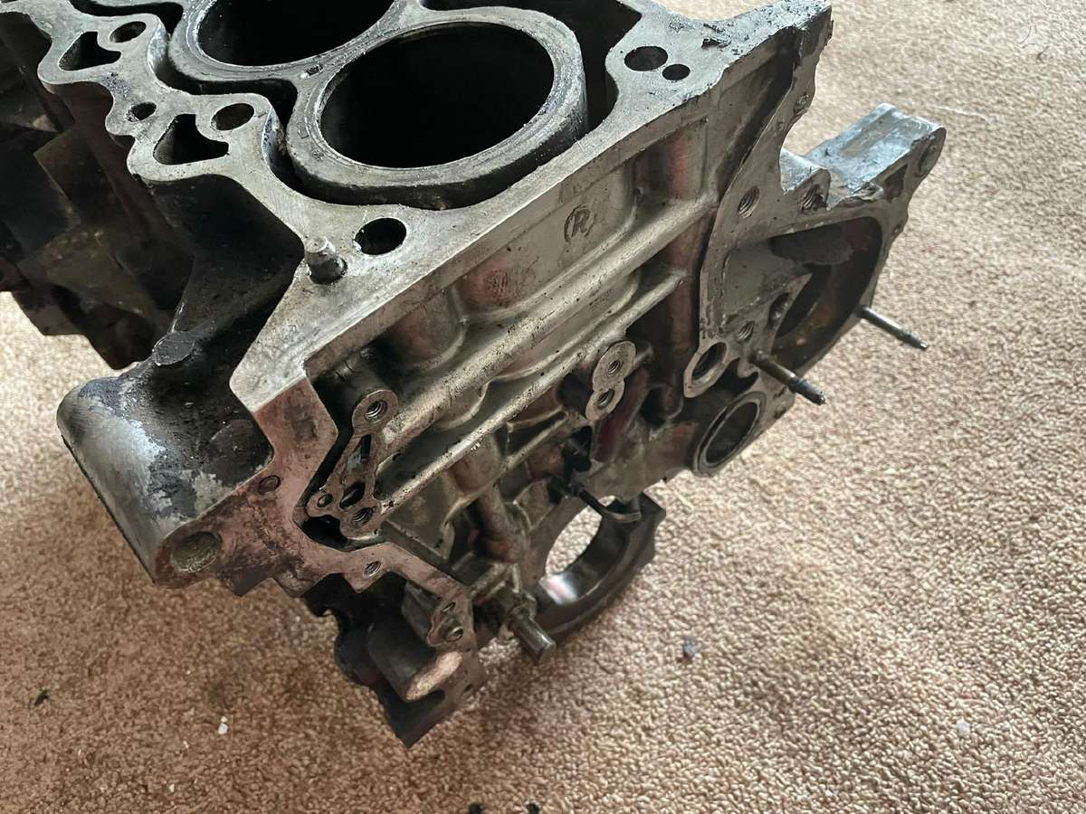 Toyota Auris, 1nd, engine block