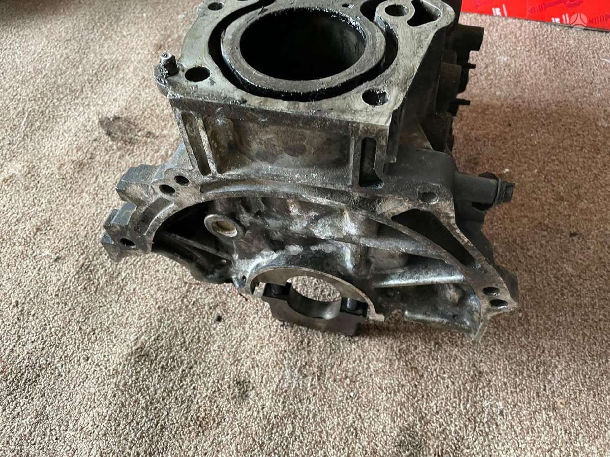 Toyota Auris, 1nd, engine block