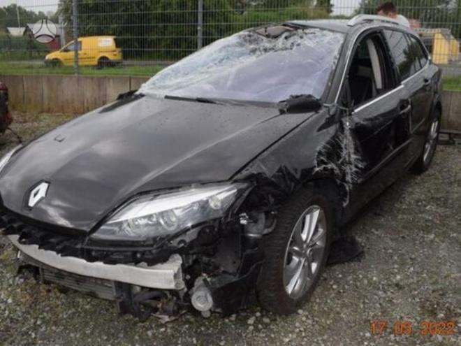 Renault Laguna dalimis