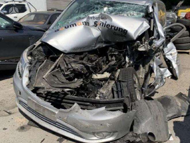 Mercedes-Benz V klasė по частям