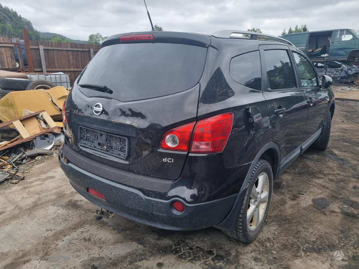 Nissan Qashqai+2