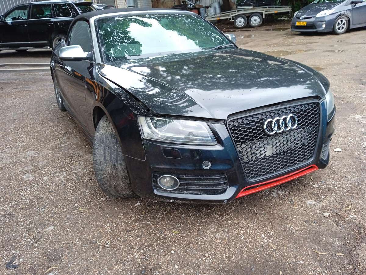 Audi A5 rezerves daļās. Dalimis s line