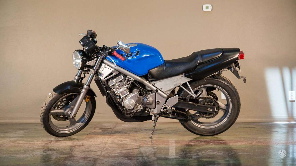 Honda CB, street / классические