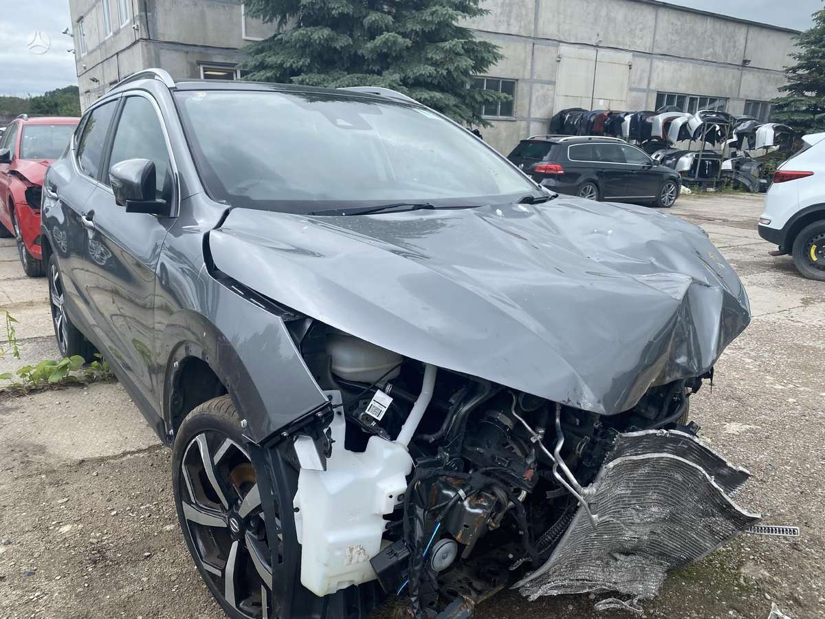 Nissan Qashqai по частям