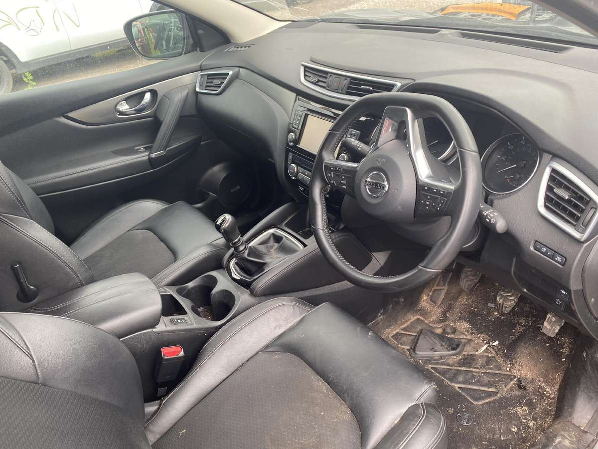Nissan Qashqai по частям