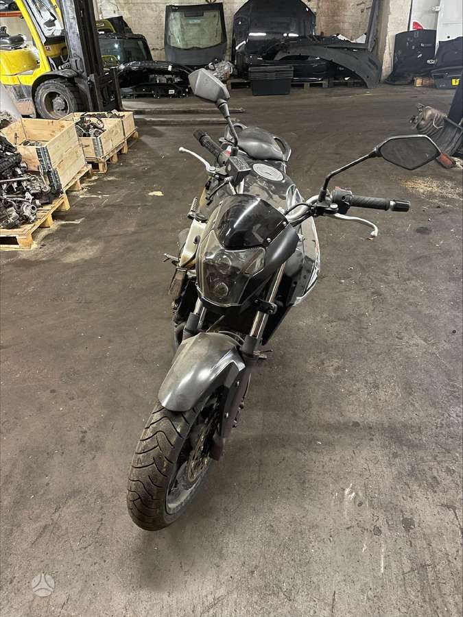 CFMOTO 650NK, street / classic