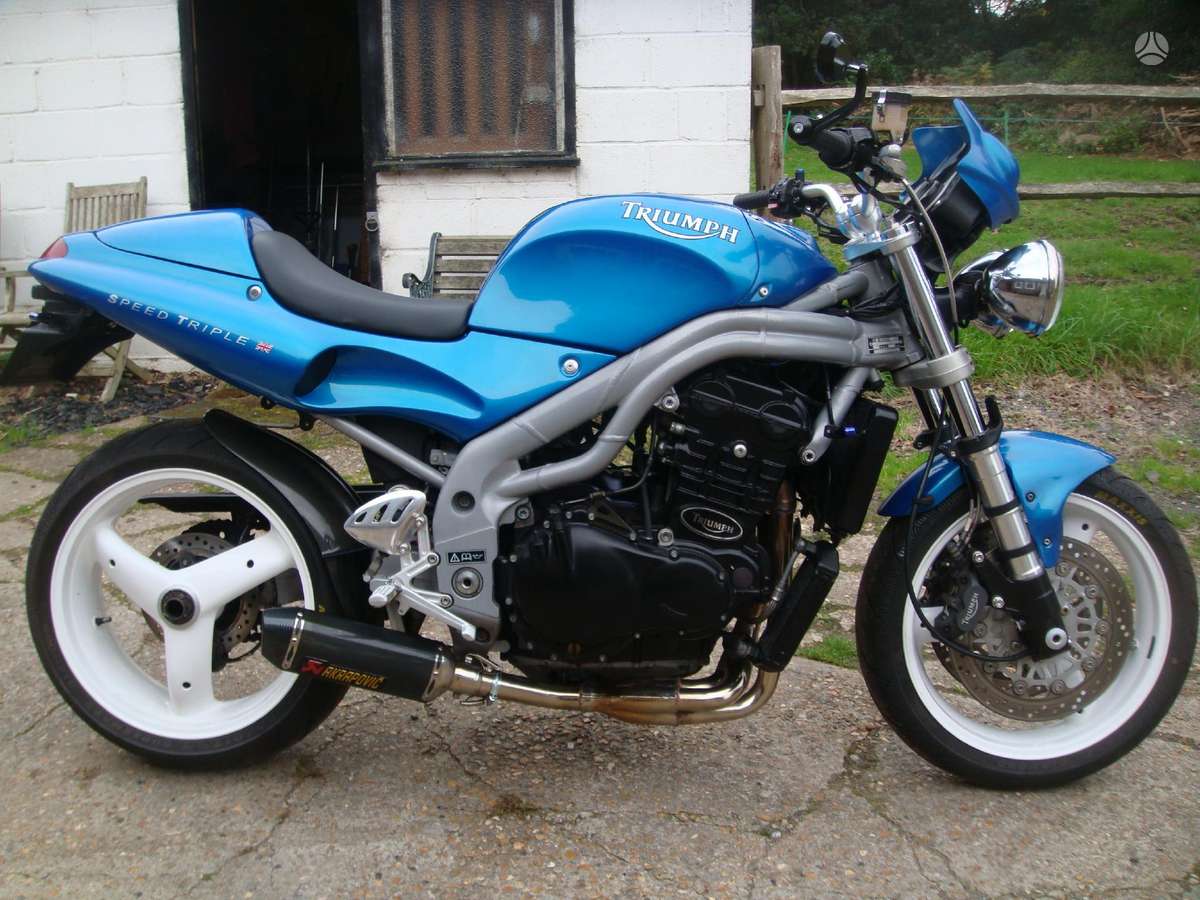 Triumph Speed Triple, street / классические